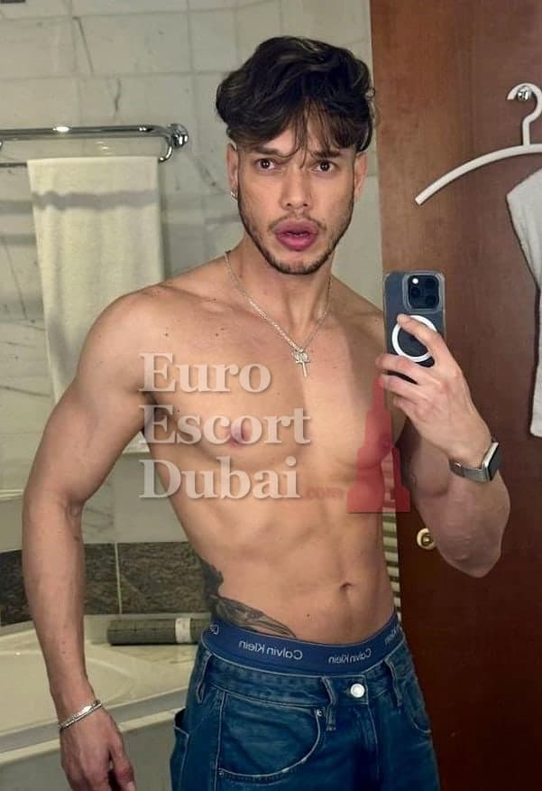 Egor, 30, escort in Dubai — brown hair, 178 cm (photo 3 of 4)