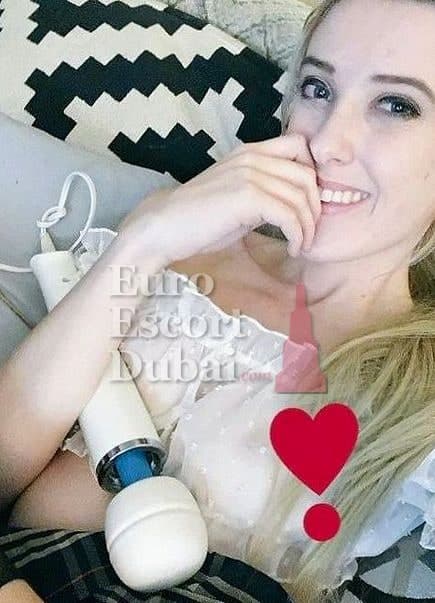 Oleksandra, 28, escort in Dubai — 170 cm, brown hair (photo 6 of 6)