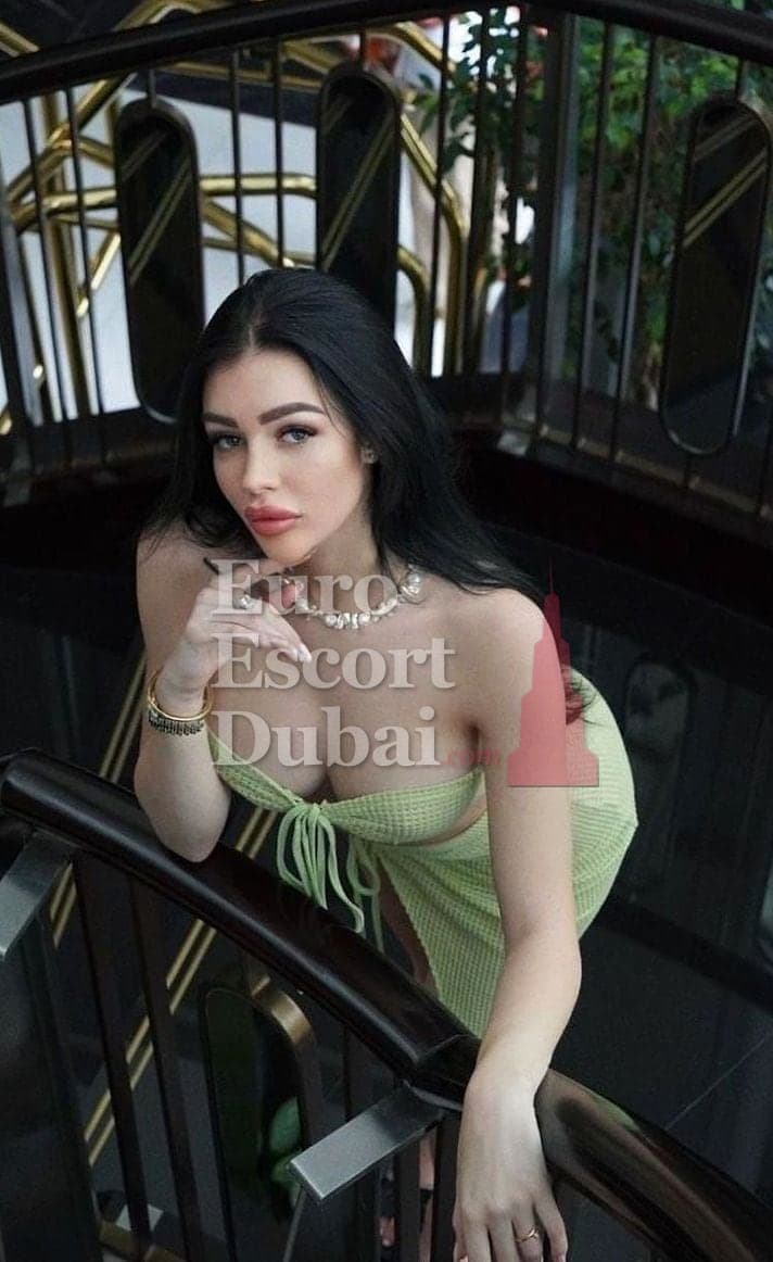 Viktoria, 21, escort in Dubai — brown hair, Russian (photo 1 of 7)