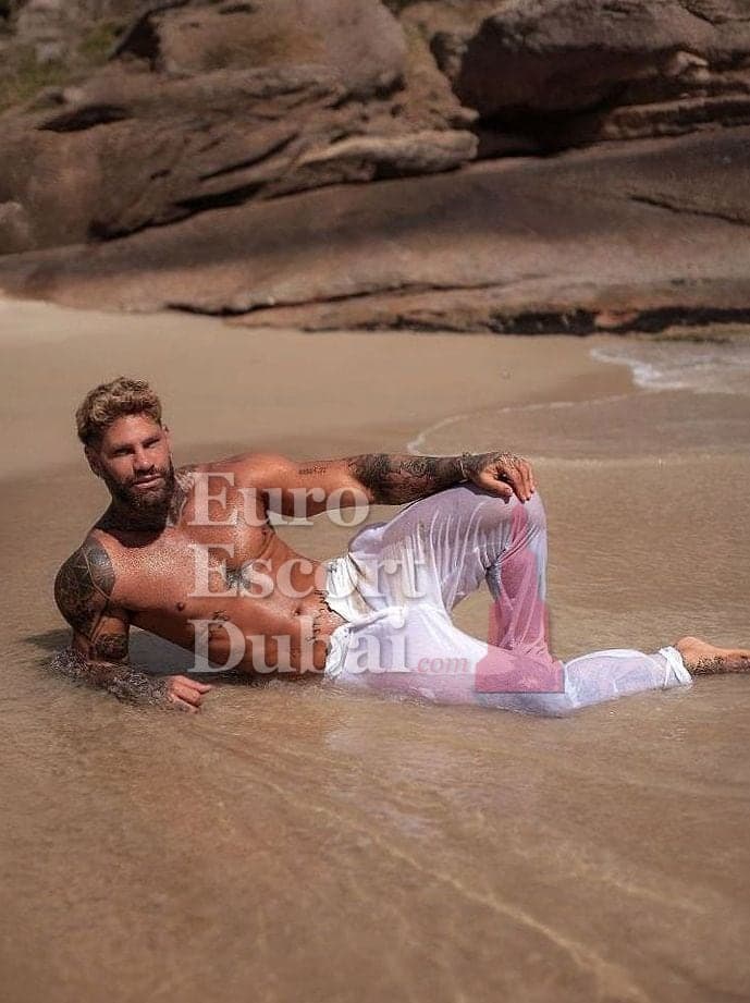 Harry, 31, escort in Dubai — blonde hair, 178 cm (photo 3 of 13)