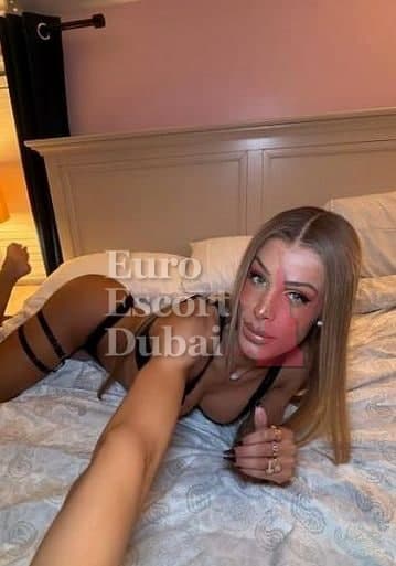 Larissa, 23, escort in Dubai — blonde hair, Brazilian (photo 7 of 13)