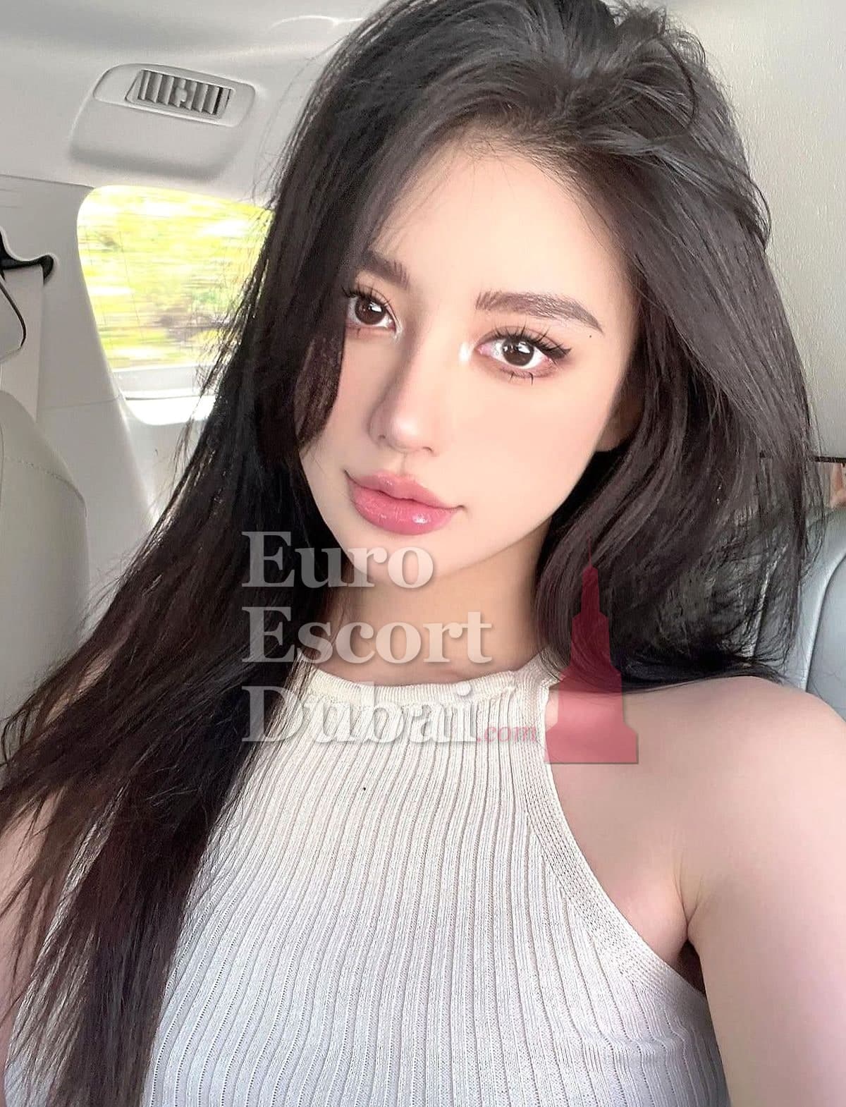 Pia, 25, escort in Dubai — 162 cm, brown hair (photo 2 of 6)