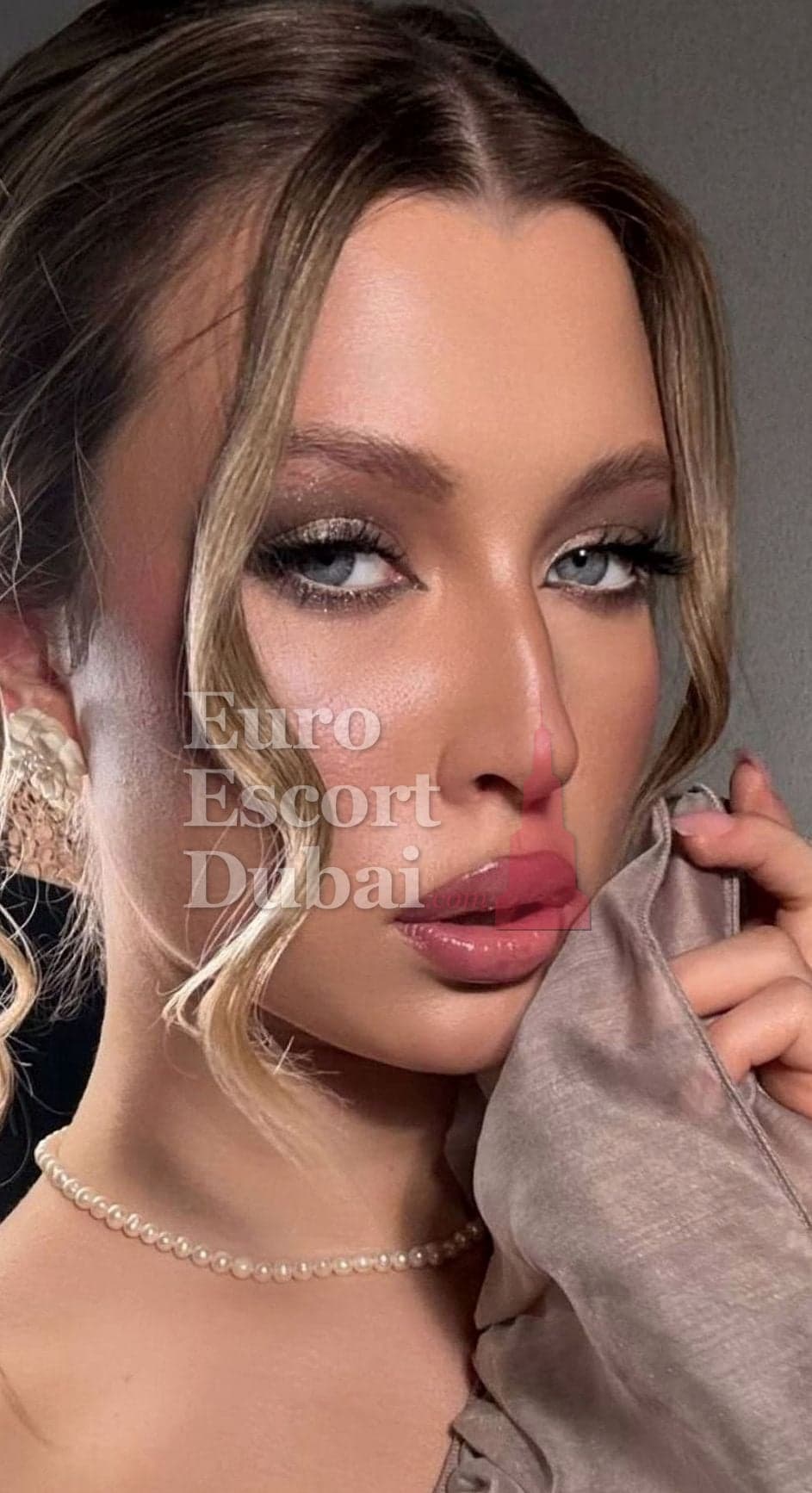 Adriana Sun, 20, escort in Dubai — Russian, 177 cm (photo 2 of 13)