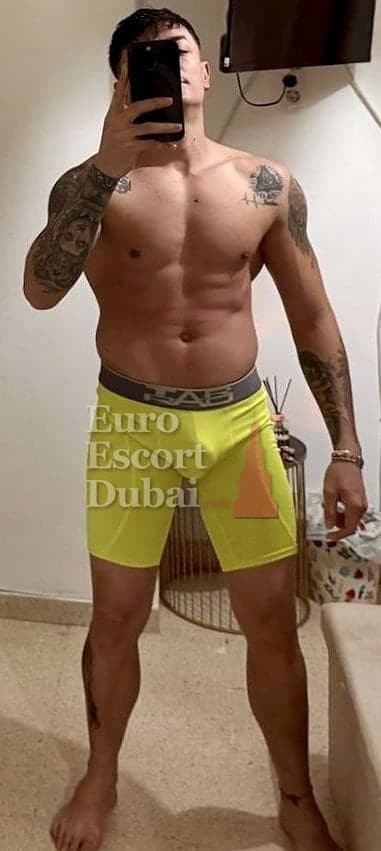 Andrei, 29, escort in Dubai — 170 cm, black hair (photo 8 of 11)
