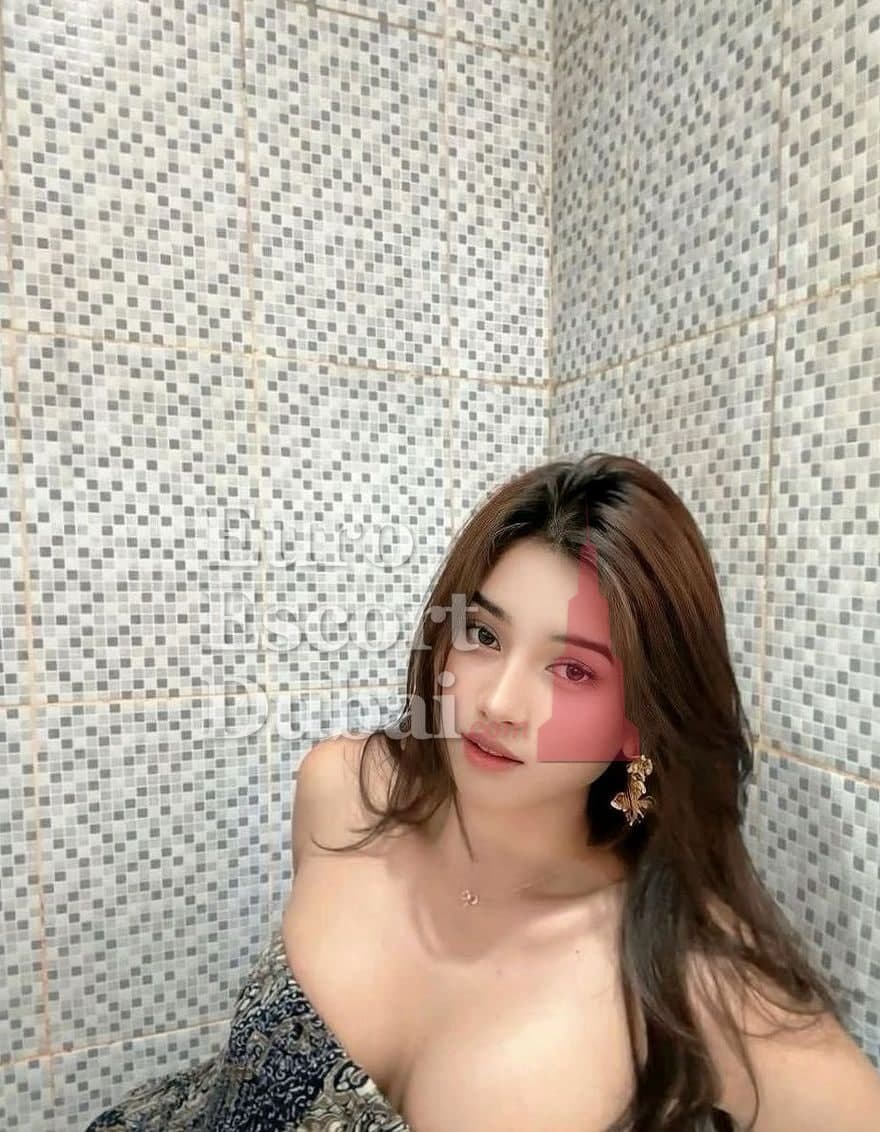 Yuni, 27, escort in Dubai — brown hair, 167 cm (photo 7 of 8)