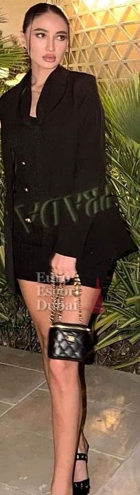 Shahnoza, 24, escort in Dubai — black hair, Uzbek (photo 10 of 13)