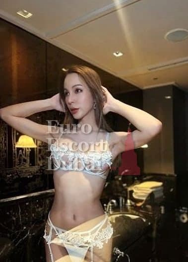 Na, 24, escort in Dubai — Korean, 170 cm (photo 5 of 11)