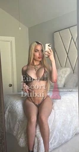 Yanka, 26, escort in Dubai — 164 cm, blonde hair (photo 9 of 13)