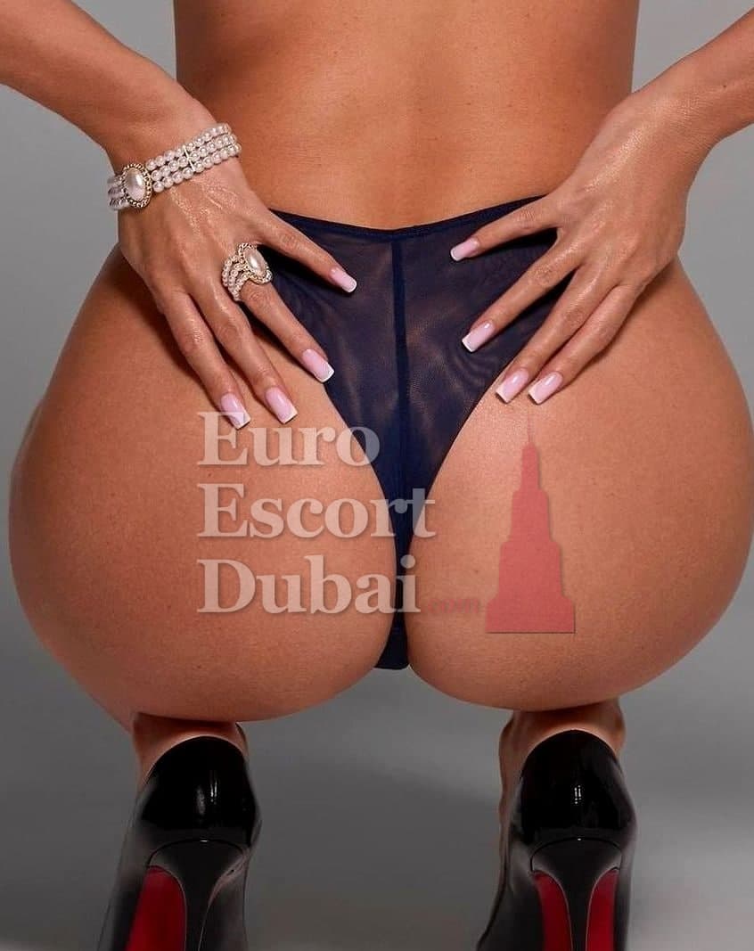 Aigerim, 33, escort in Dubai — brown hair, Azerbaijani (photo 13 of 13)