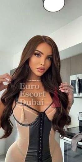 Elena, 25, escort in Dubai — Brazilian, 167 cm (photo 8 of 13)