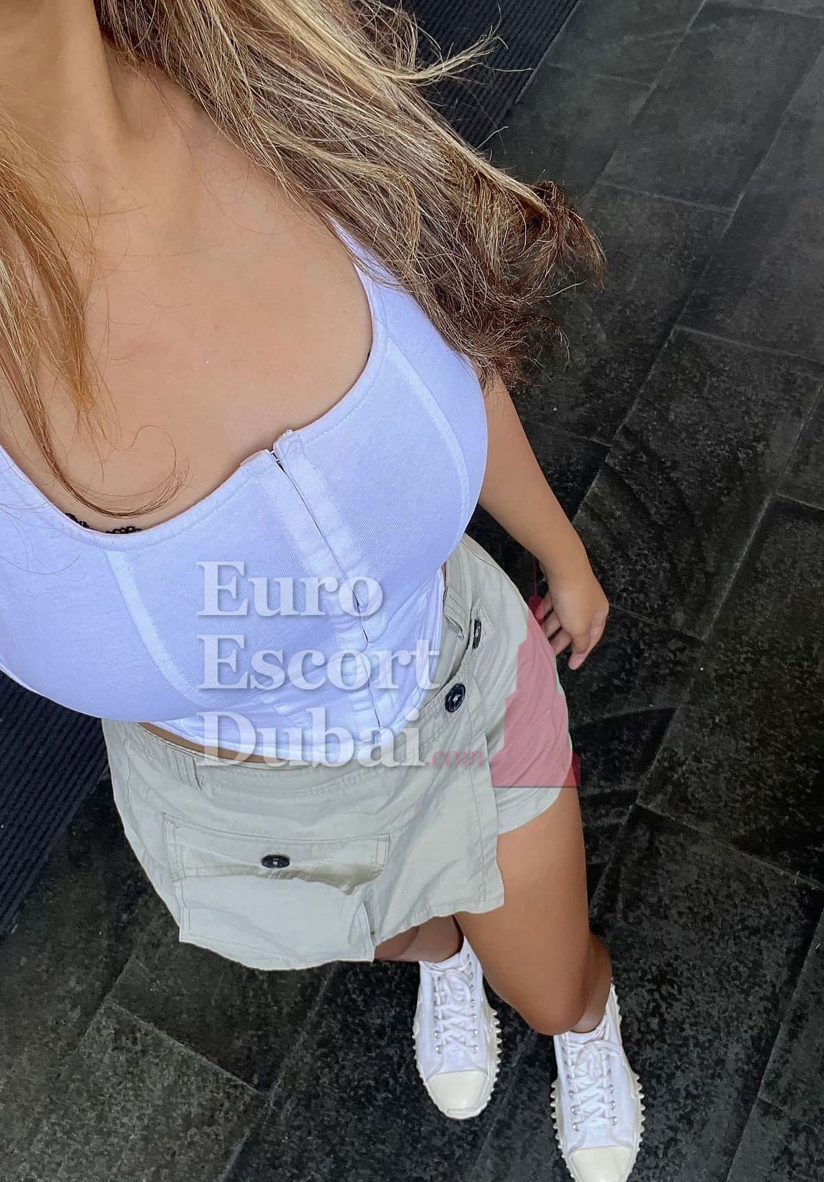Grace, 25, escort in Dubai — 168 cm, blonde hair (photo 6 of 8)