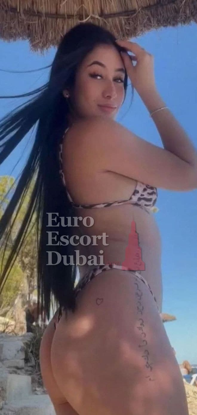 Apolline, 31, escort in Dubai — black hair, 164 cm (photo 9 of 9)