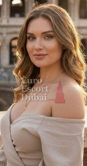 Ingrid, 29, escort in Dubai — 164 cm, brown hair (photo 6 of 13)