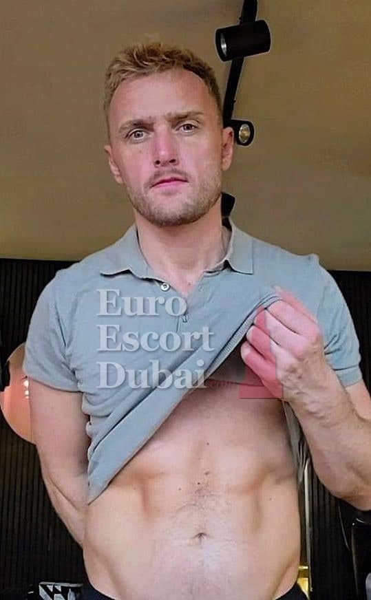 Remi, 32, escort in Sharjah — blonde hair, 180 cm (photo 5 of 11)