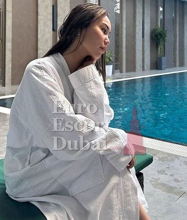 Sevara, 21, escort in Dubai — brown hair, Tajik (photo 1 of 13)