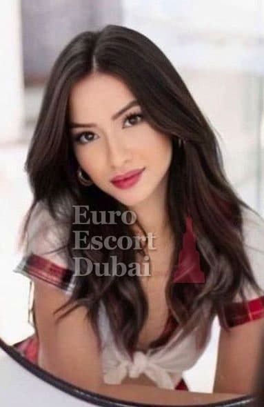 Sarka, 28, escort in Dubai — black hair, 168 cm (photo 9 of 10)