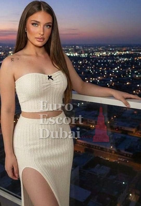 Nika, 25, escort in Dubai — 179 cm, brown hair (photo 12 of 13)