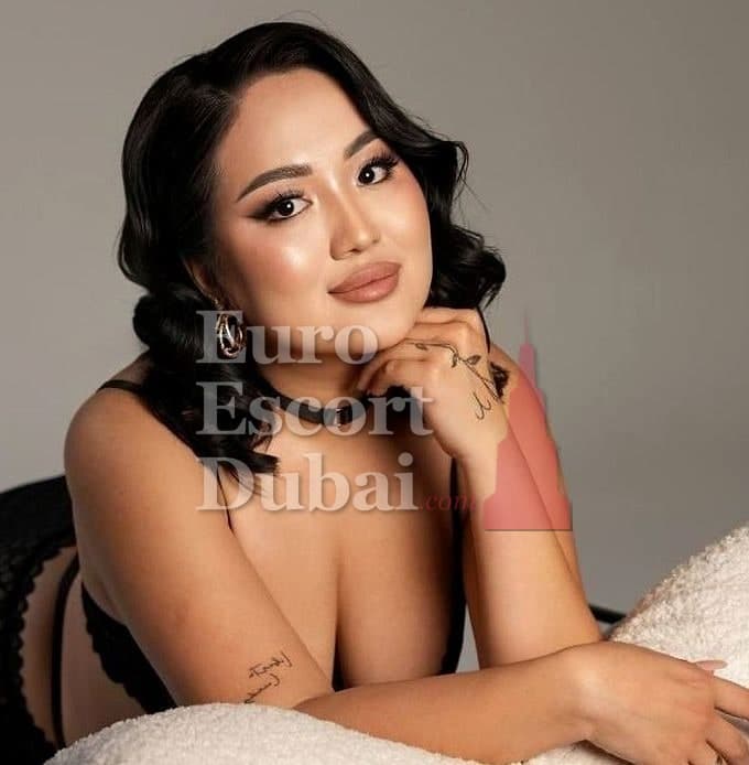 Umida, 26, escort in Dubai — black hair, Kazakh (photo 7 of 13)