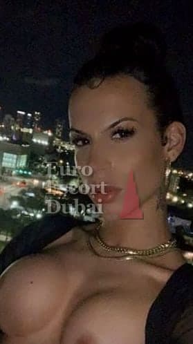 Antonella, 21, escort in Ajman — 180 cm, black hair (photo 3 of 13)