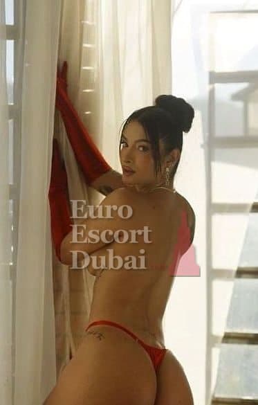 Tomoko, 26, escort in Dubai — black hair, Japanese (photo 4 of 5)