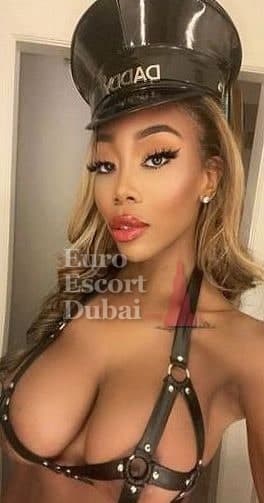 Poliana, 23, escort in Dubai — brown hair, Brazilian (photo 7 of 13)