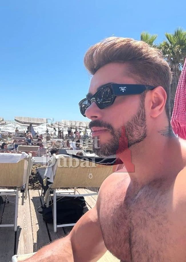 Alejandro, 29, escort in Abu Dhabi — brown hair, 178 cm (photo 7 of 13)