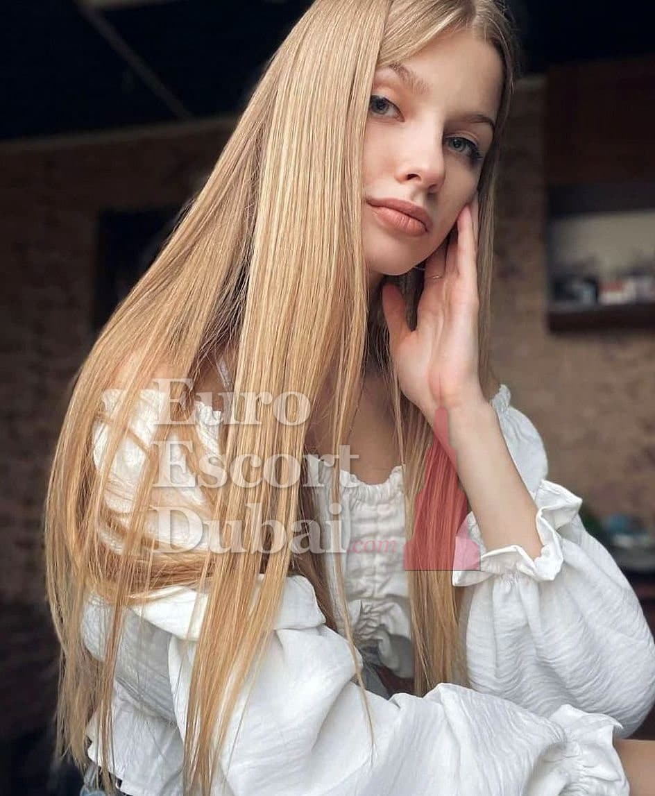 Dragana, 24, escort in Dubai — 170 cm, blonde hair (photo 6 of 10)