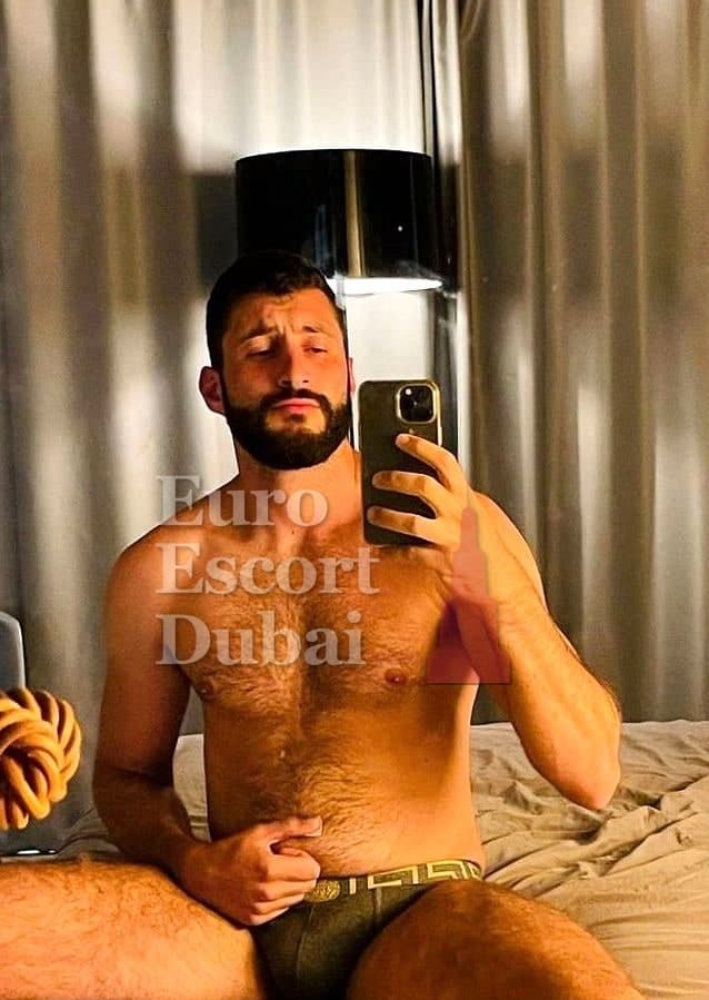 Wei, 31, escort in Dubai — black hair, 193 cm (photo 13 of 13)