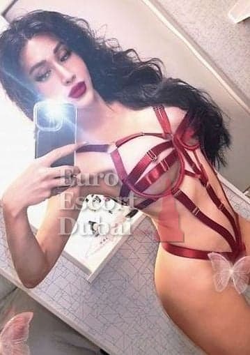 Thalita, 24, escort in Dubai — black hair, Colombian (photo 1 of 13)