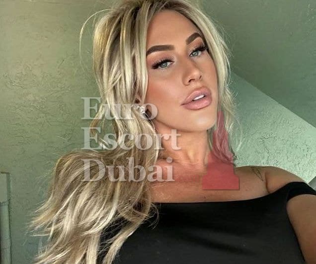 Kate, 31, escort in Abu Dhabi — 161 cm, blonde hair (photo 9 of 9)