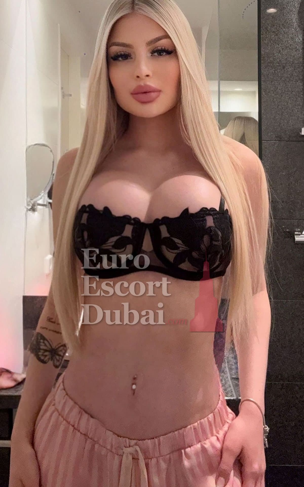 Ludovica, 23, escort in Dubai — blonde hair, British (photo 10 of 10)