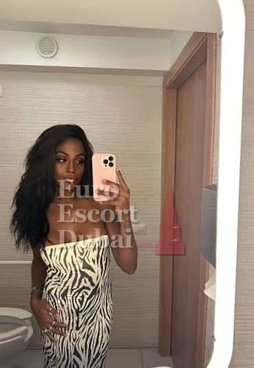 Ana, 23, escort in Dubai — 176 cm, black hair (photo 9 of 13)