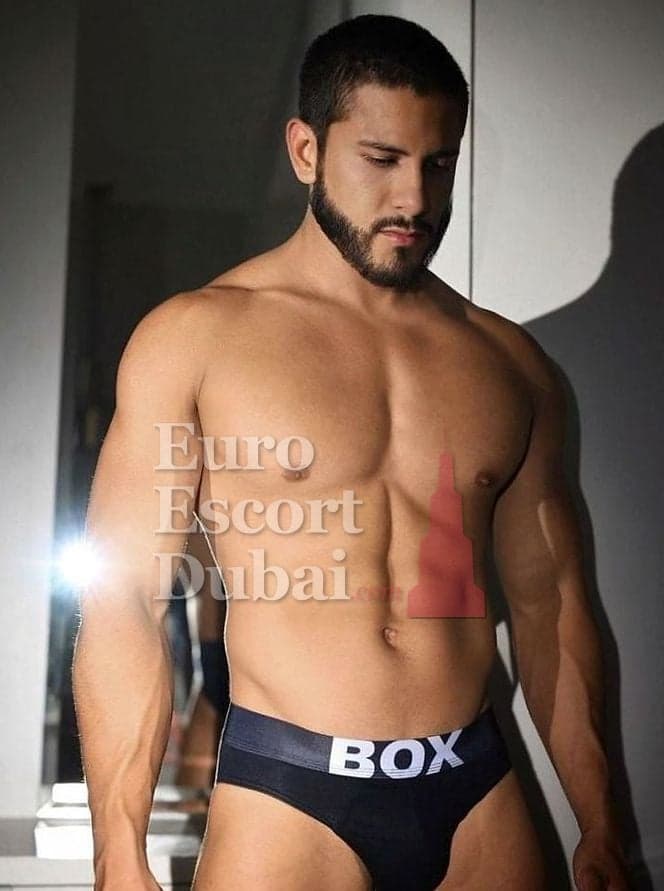 Mateo, 30, escort in Abu Dhabi — black hair, 173 cm (photo 5 of 13)