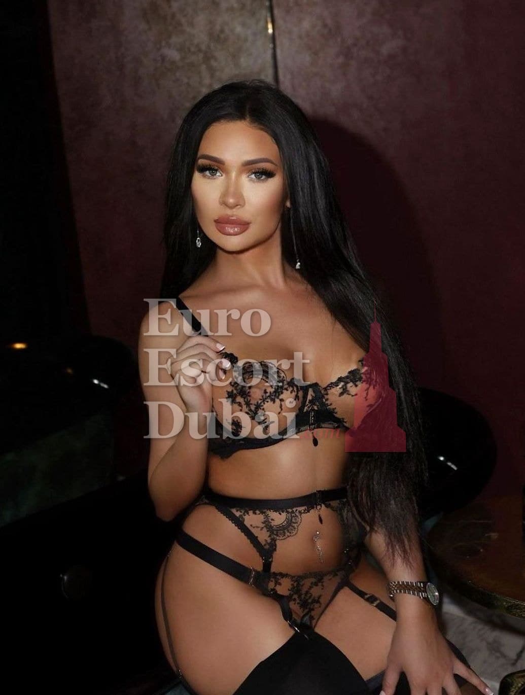 Kennedy, 23, escort in Dubai — 171 cm, black hair (photo 4 of 10)