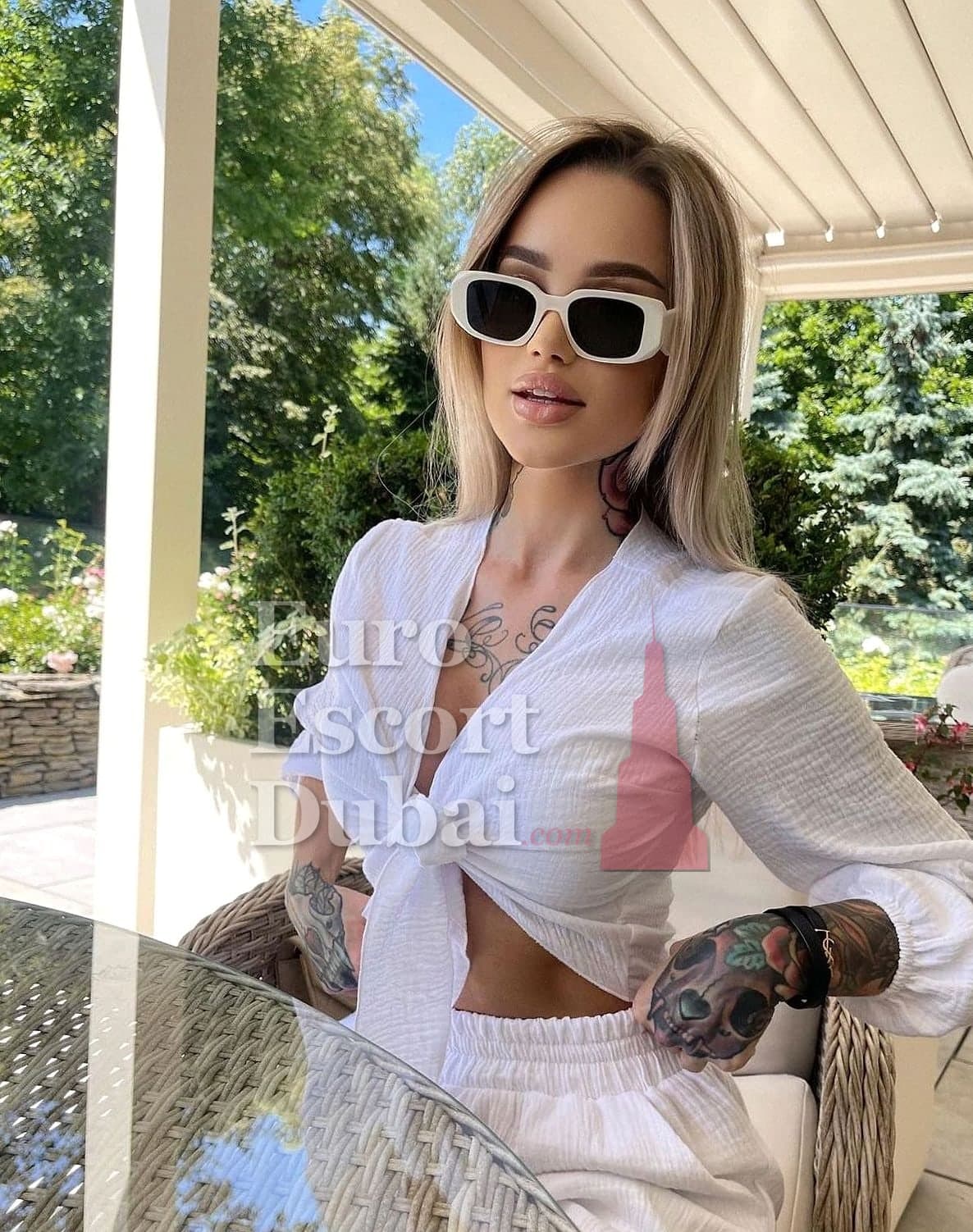Ewa, 29, escort in Dubai — 166 cm, blonde hair (photo 3 of 4)