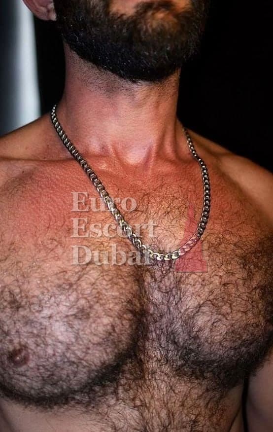 Andres, 34, escort in Abu Dhabi — 178 cm, black hair (photo 4 of 7)