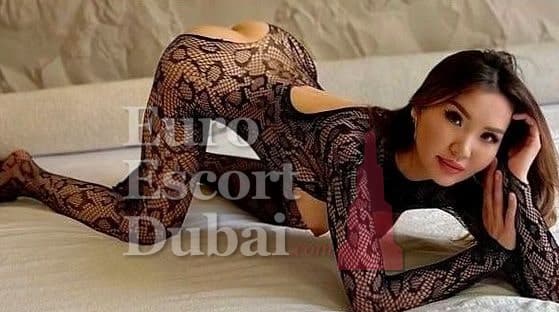 Juliet, 27, escort in Dubai — blonde hair, 170 cm (photo 5 of 13)