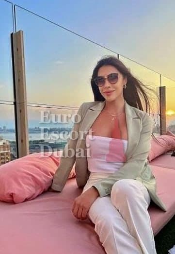 Ainhoa, 27, escort in Dubai — brown hair, Brazilian (photo 10 of 13)