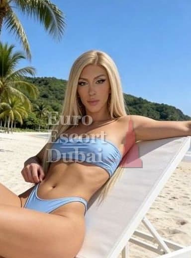 Nadezhda, 24, escort in Dubai — 170 cm, blonde hair (photo 3 of 9)