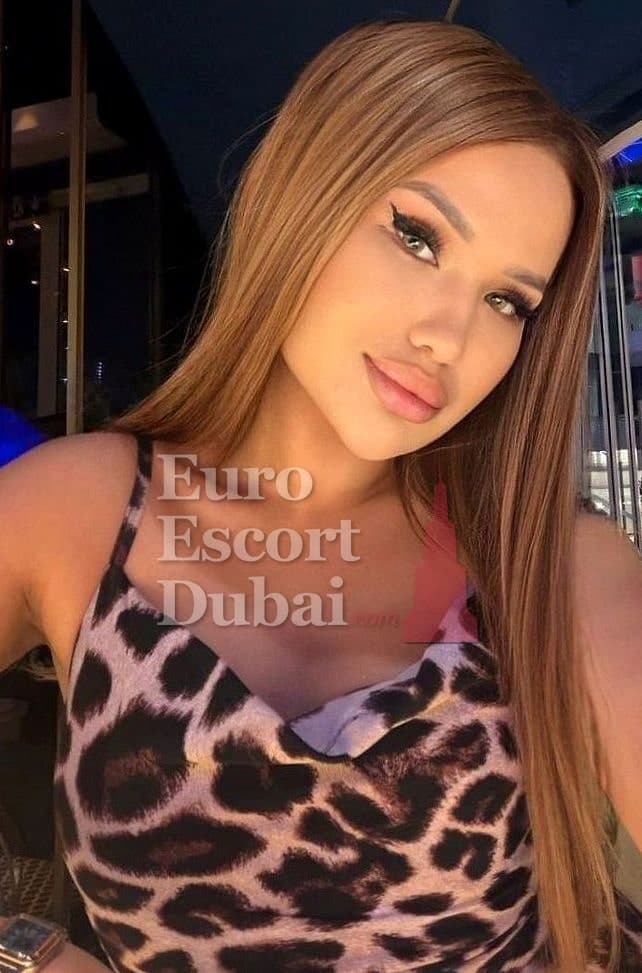 Nilufar, 22, escort in Dubai — 160 cm, brown hair (photo 12 of 13)