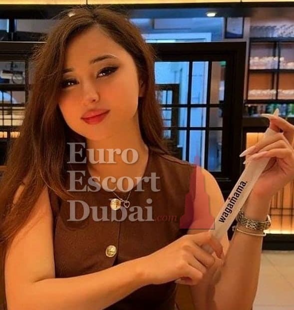 Zhansaya, 22, escort in Dubai — brown hair, Turkmen (photo 10 of 13)
