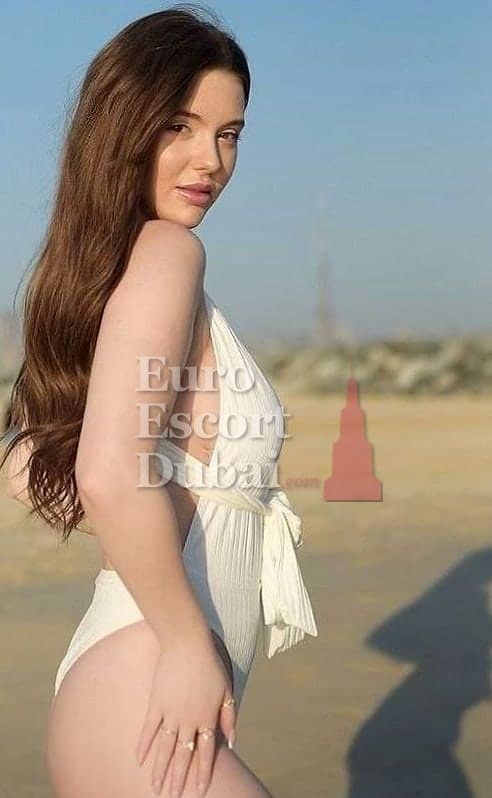 Chantal, 21, escort in Dubai — blonde hair, 173 cm (photo 3 of 13)