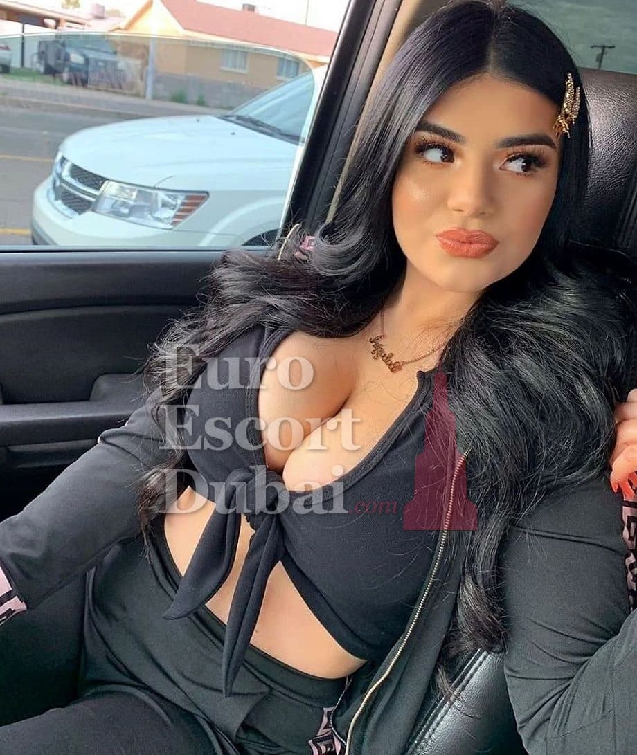 Lubna, 28, escort in Ras Al Khaimah — 175 cm, black hair (photo 3 of 4)