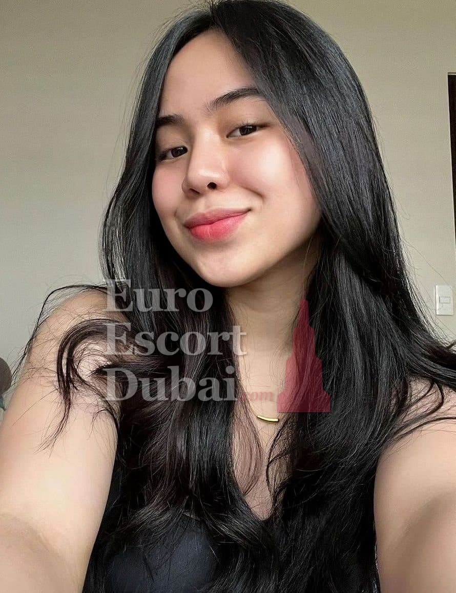Thu, 24, escort in Dubai — black hair, 164 cm (photo 3 of 6)