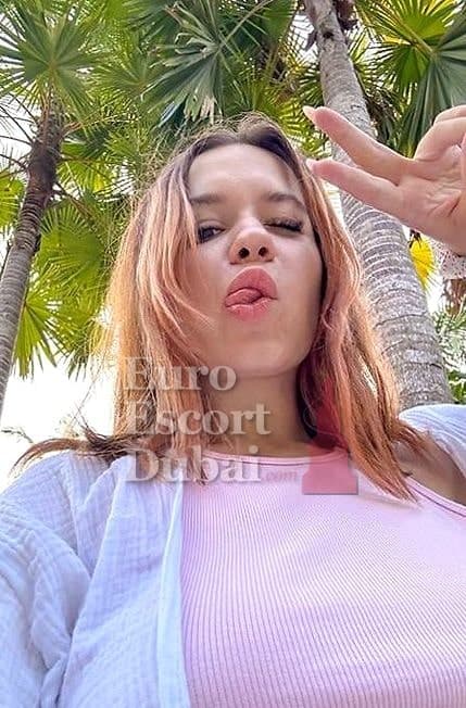 Cherry, 25, escort in Dubai — 166 cm, brown hair (photo 6 of 6)