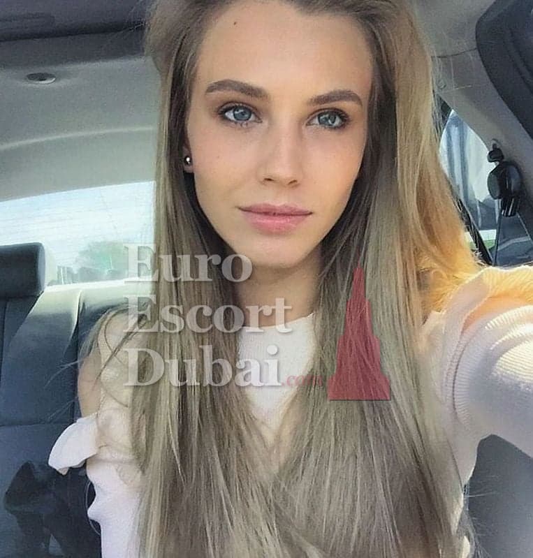 Louisa, 23, escort in Dubai — blonde hair, French (photo 1 of 6)