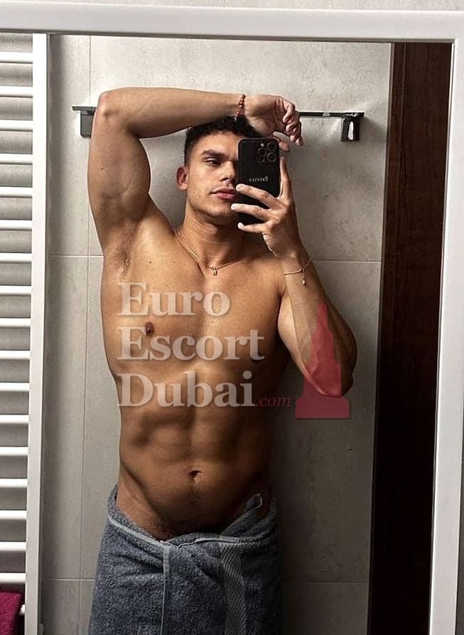 Fares, 27, escort in Dubai — black hair, 183 cm (photo 1 of 13)